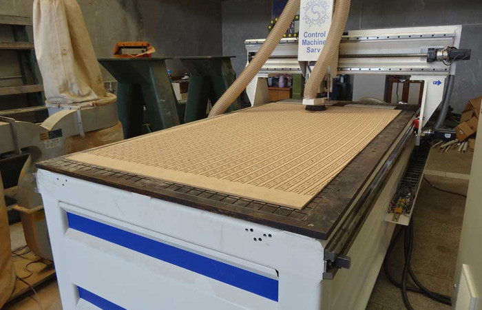 دستگاه CNC سه محور برش و حکاکی ورق MDF
